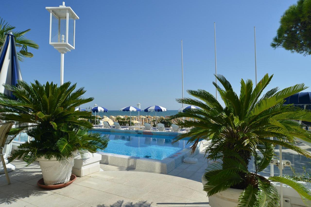 Hotel Anthony Lido di Jesolo Exterior foto